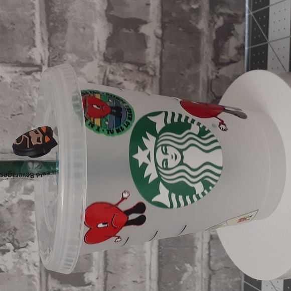 Bad Bunny 16 oz Starbucks cold cup w/ SB green straw & BB crocs charm. - Picture 1 of 7
